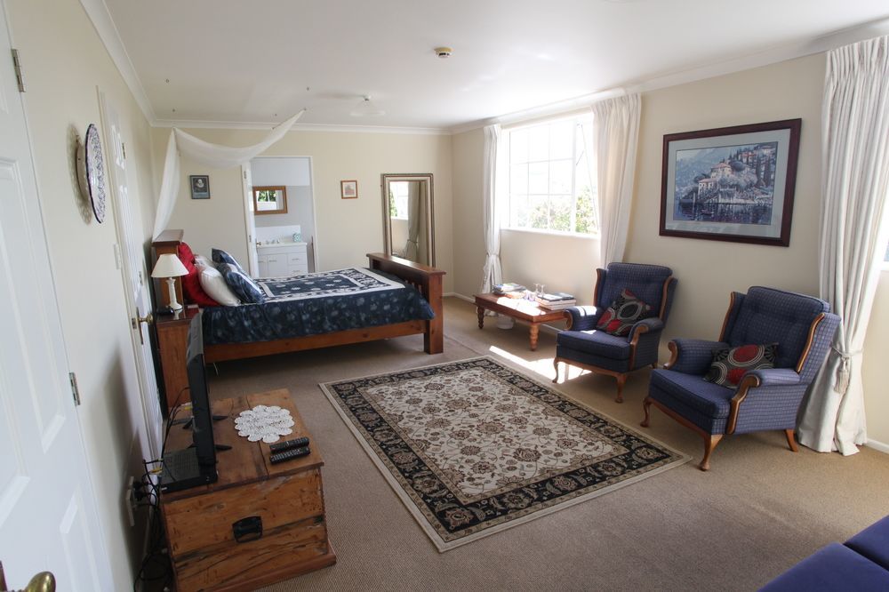 The Loft Bed And Breakfast Taupo Exterior photo